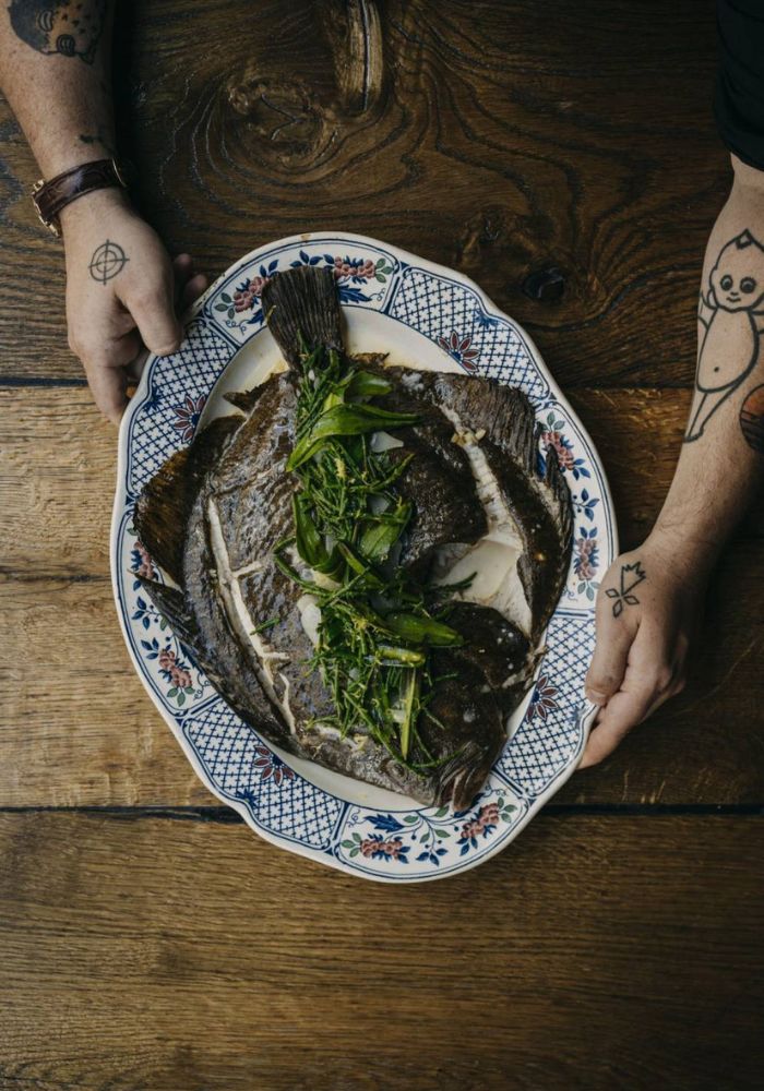 Heerlijk gerecht gepresenteerd op een smaakvolle wijze, bereid met verse ingrediënten bij restaurant Klein BREDA